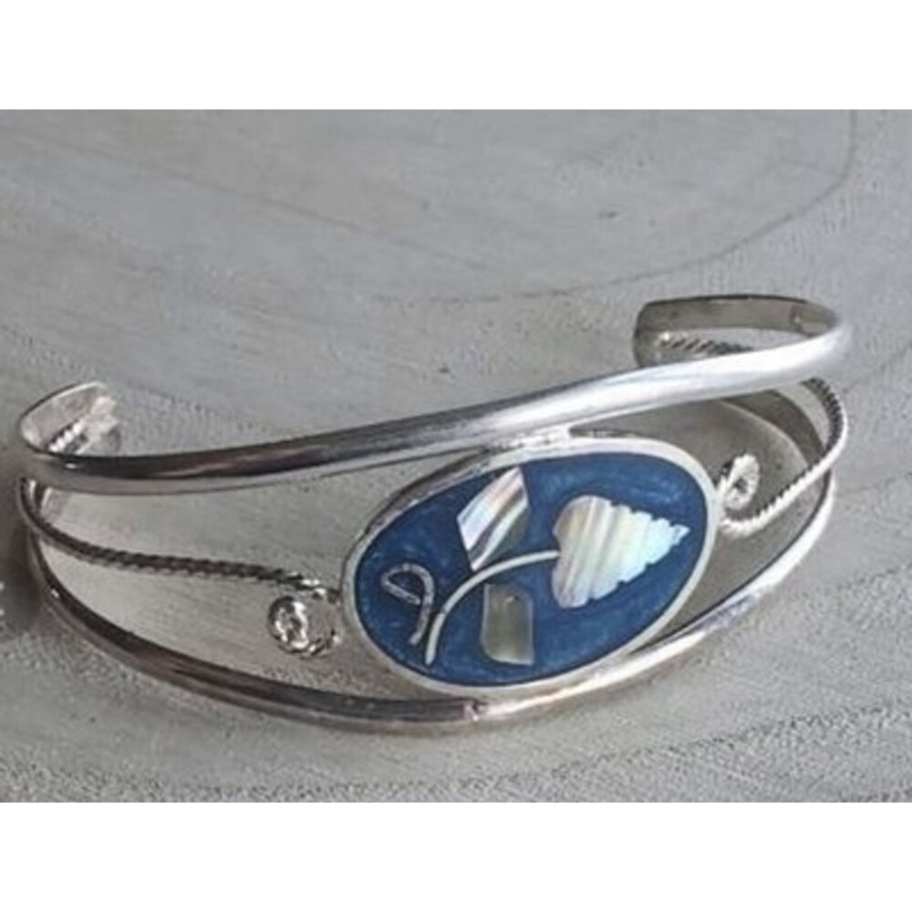 Sterling Silver mother-of-pearl Floral Cuff Bracelet